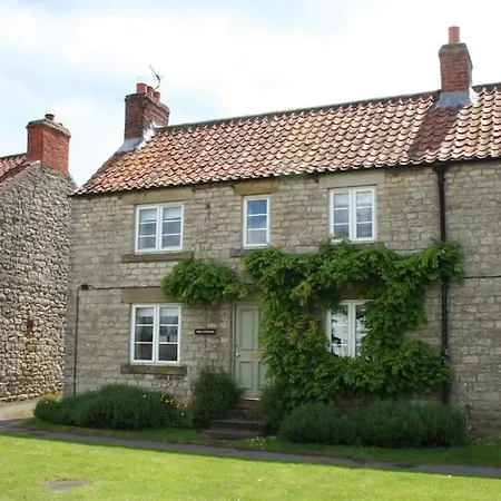 Pretty Yorkshire Stone Cottage Harome Exterior photo